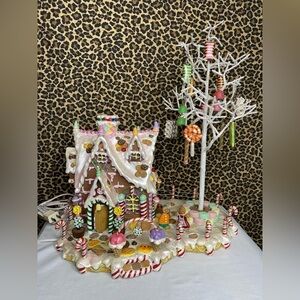 🦋B2G1🦋COSTCO Lighted Resin Gingerbread House VINTAGE Christmas 16” x 12”